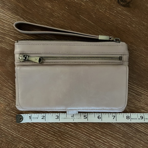 HOBO Roam Wristlet Leather - Picture 7 of 8